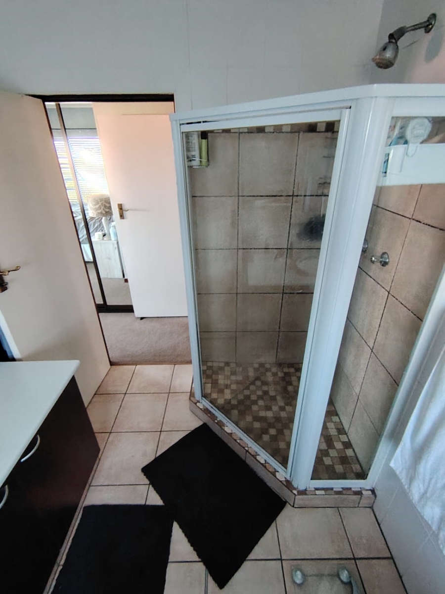 3 Bedroom Property for Sale in Rooi Rivier Rif Western Cape